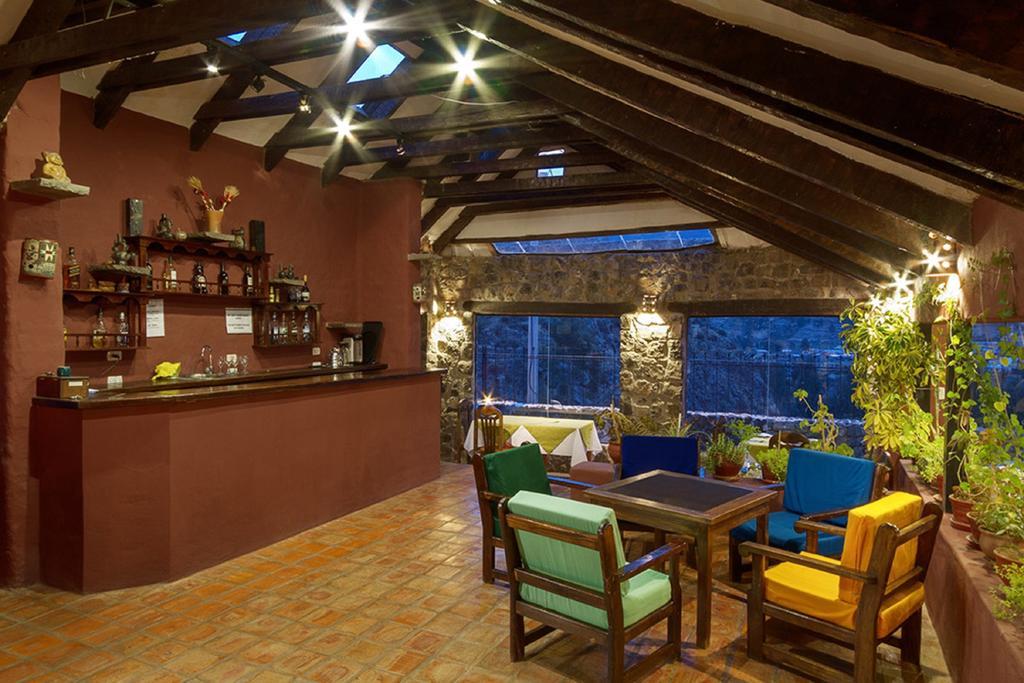 Pozo Del Cielo Hotel Chivay Exterior photo