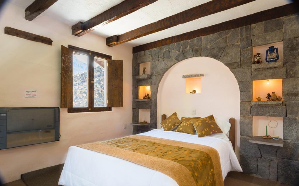 Pozo Del Cielo Hotel Chivay Exterior photo